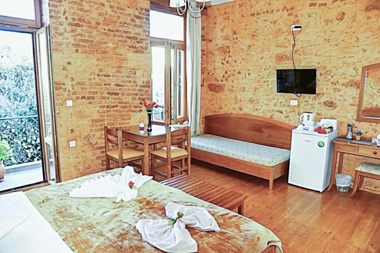 Santrivani Rooms ハニア エクステリア 写真